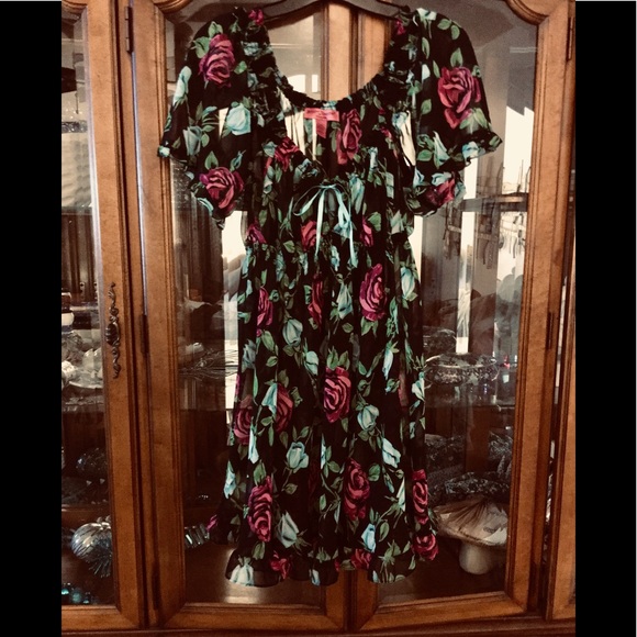 Betsey Johnson Other - Betsey Johnson Intimates Size Large Nightie!